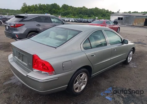 2007 Volvo S60 2.5T z USA, uszkodzony, nr VIN YV1RS592472604422